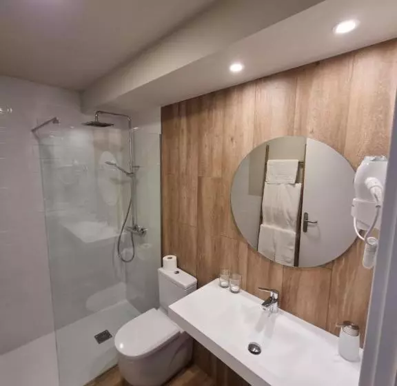 پانسیون Hostal La Rúa