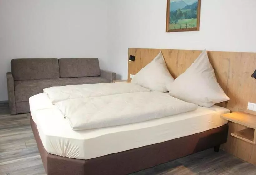 ホテル Mesnerwirt