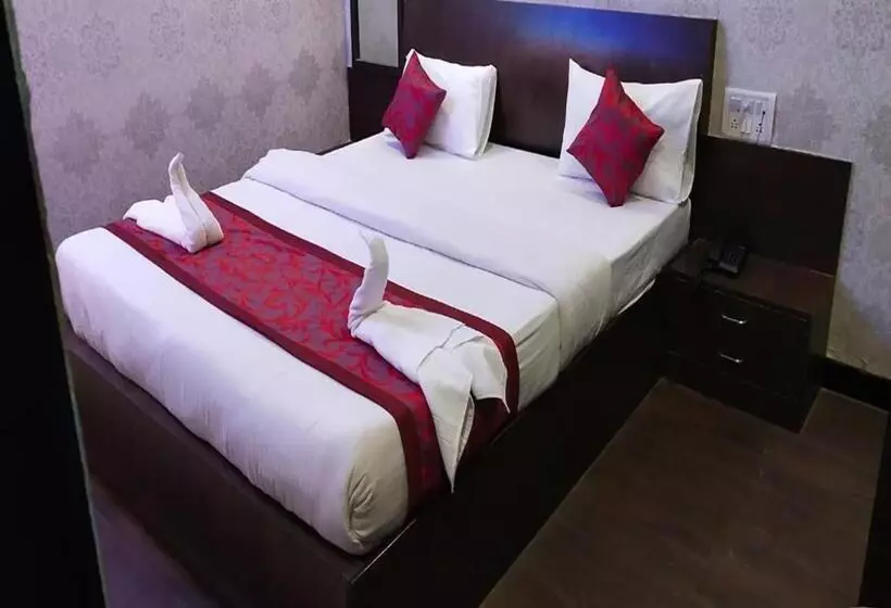 Hotelli Sai Sharan Stay Inn  Near Midc Turbhe, Navi Mumbai