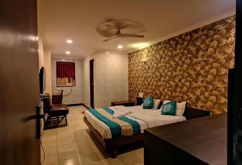 هتل Sai Sharan Stay Inn Near Midc Turbhe, Navi Mumbai