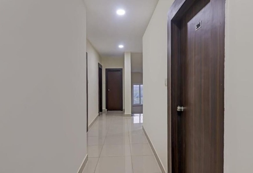 ホテル Treebo Trip Airport Pride Inn