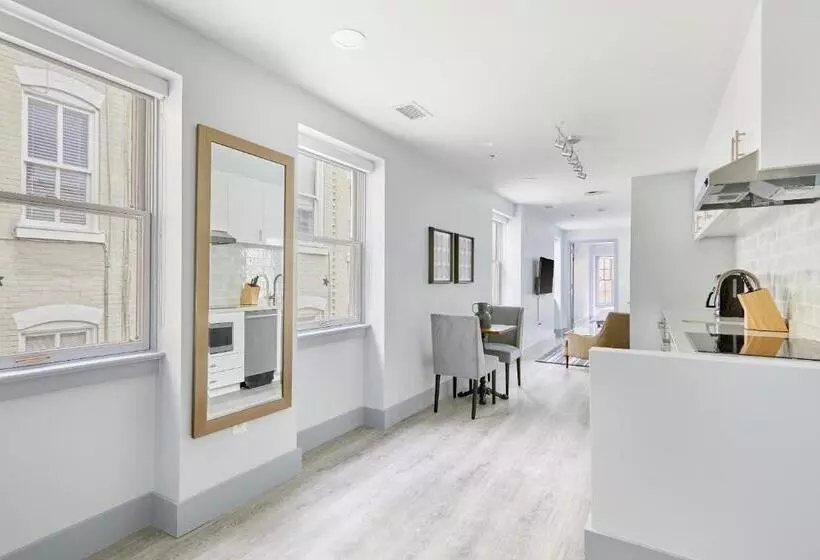 The King Street House By Kasa