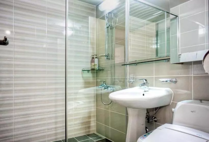 Hotelli Cheongpung Resort Hill House