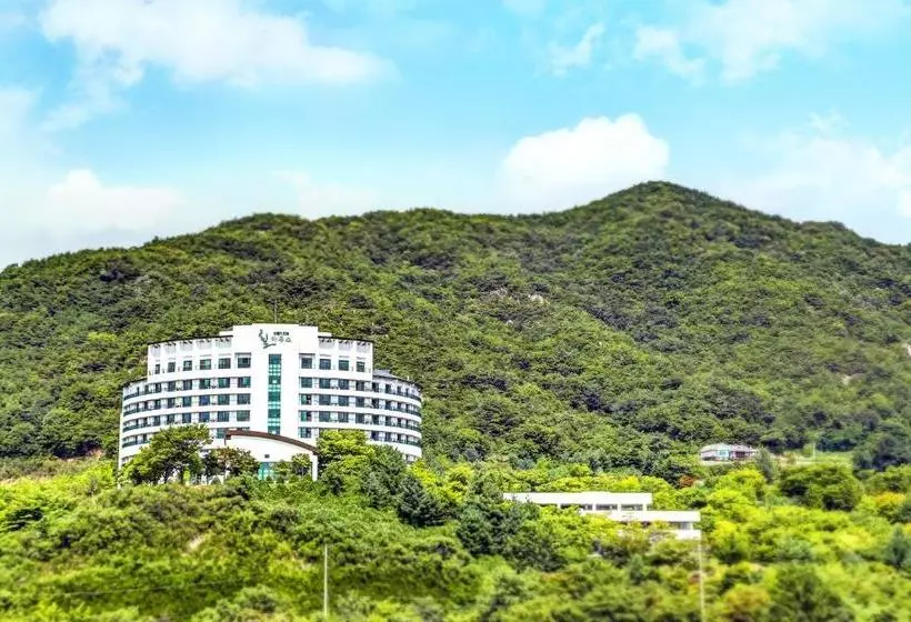 Hotelli Cheongpung Resort Hill House