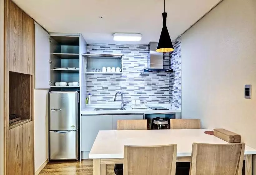 Hotelli Cheongpung Resort Hill House