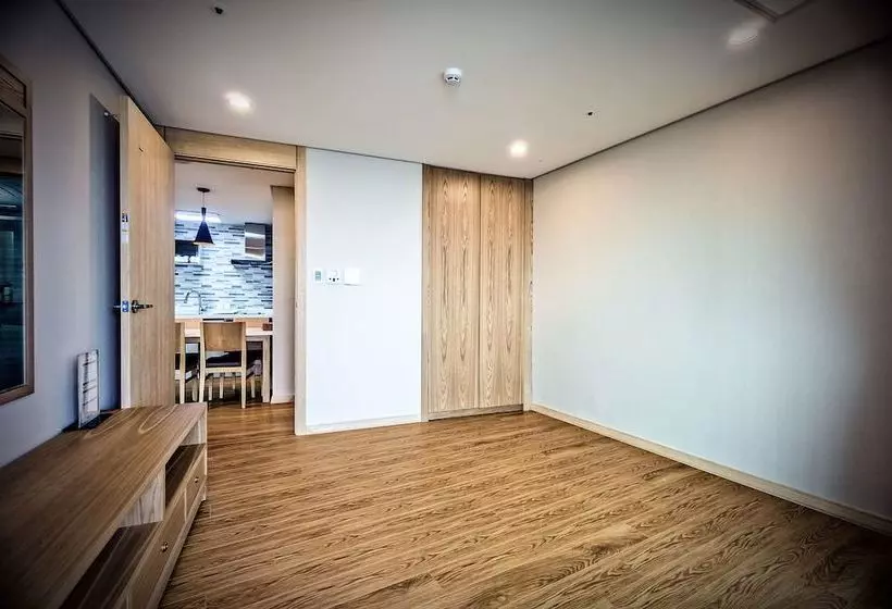 Hotelli Cheongpung Resort Hill House