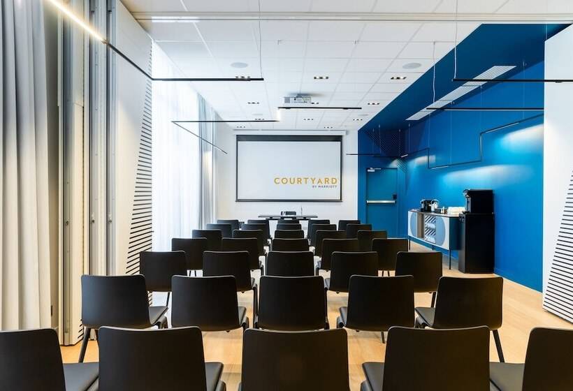 هتل Courtyard By Marriott Paris Creteil