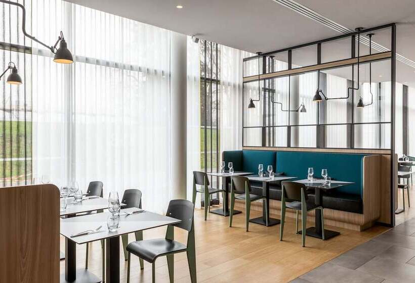 هتل Courtyard By Marriott Paris Creteil