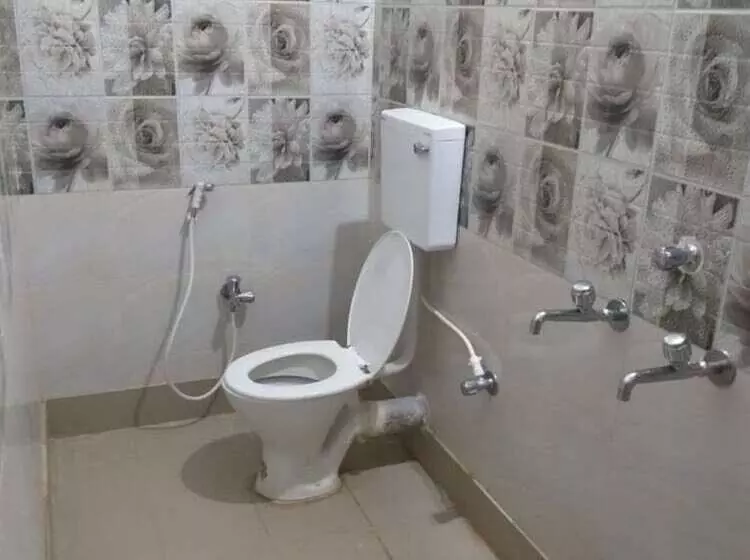 هتل Goroomgo Space Town Kolkata