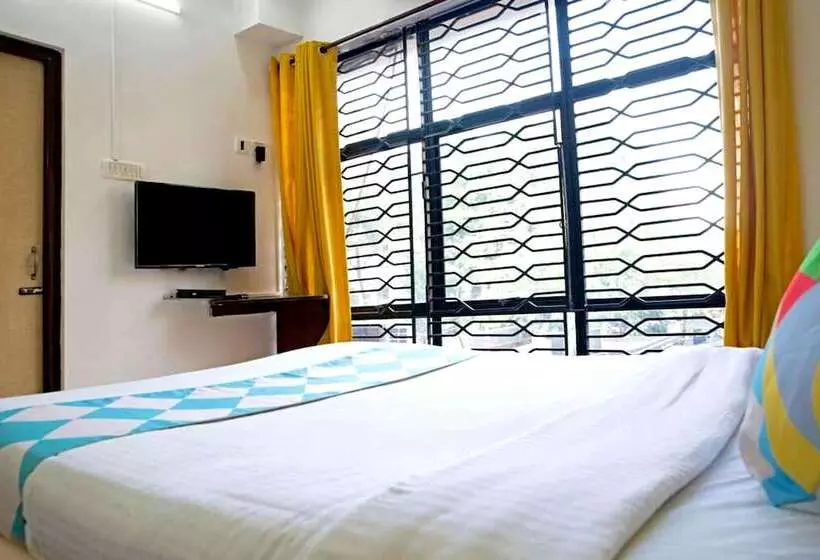 هتل Goroomgo Space Town Kolkata