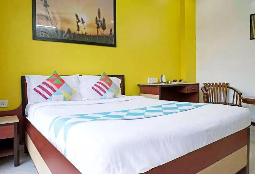 هتل Goroomgo Space Town Kolkata