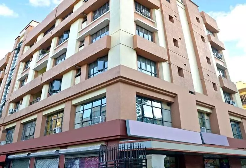 هتل Goroomgo Space Town Kolkata