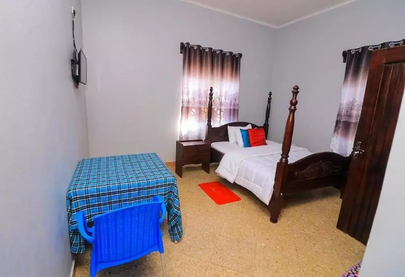 هتل Jinja Grand