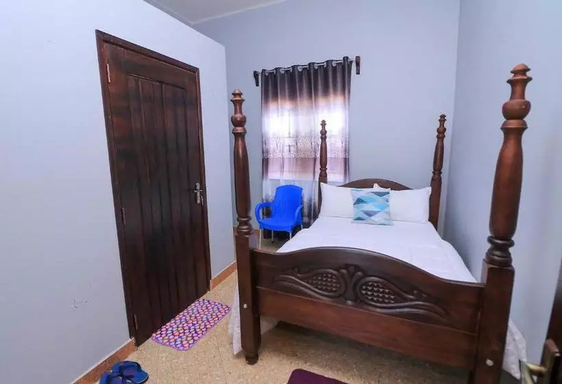 هتل Jinja Grand