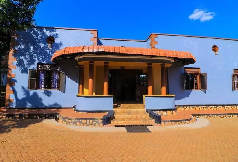 هتل Jinja Grand