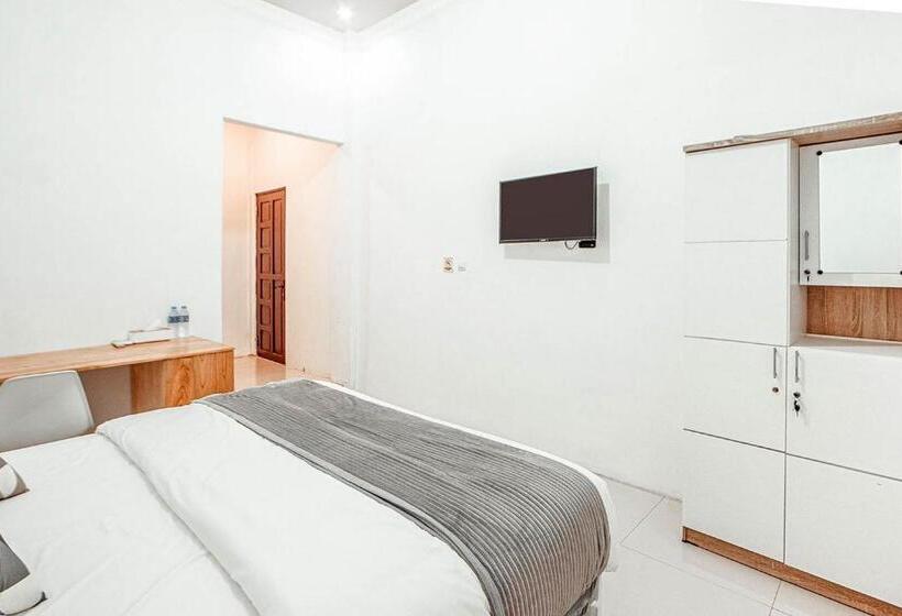 בית מלון כפרי Krisan Guest House Syariah Banjarbaru Mitra Reddoorz