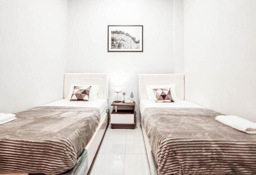 בית מלון כפרי Krisan Guest House Syariah Banjarbaru Mitra Reddoorz