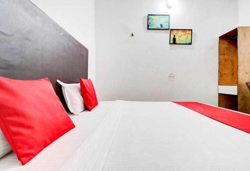 호텔 Oyo 78163 Savera