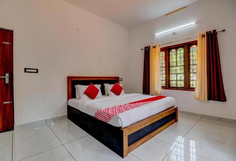 בית מלון כפרי Oyo 79046 Zco Residency