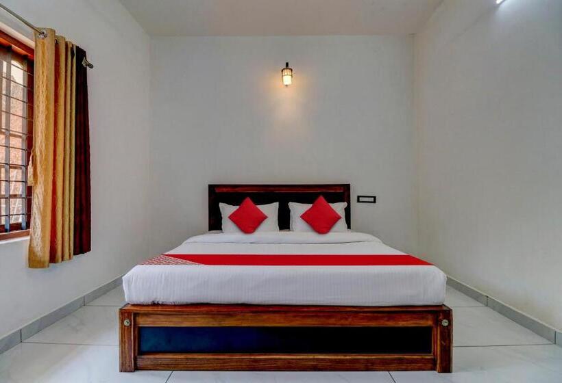 בית מלון כפרי Oyo 79046 Zco Residency