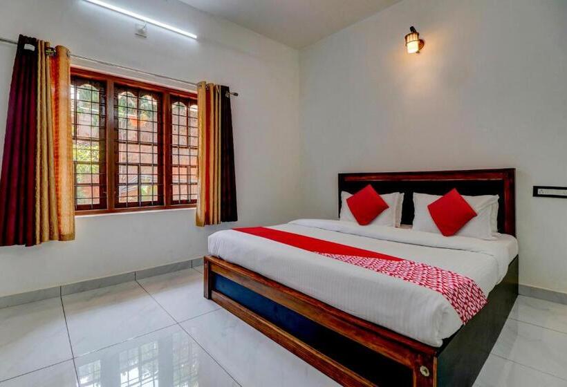 בית מלון כפרי Oyo 79046 Zco Residency