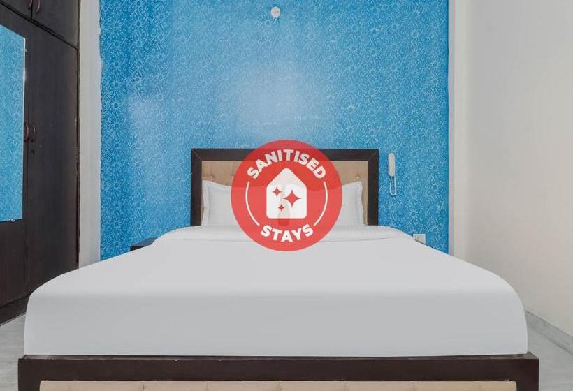 Hotel Collection O 79212 Dwarka Royal Inn