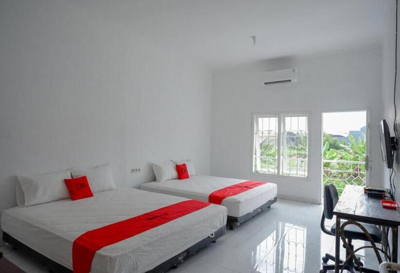 Hotel Reddoorz Syariah Near Ums Solo