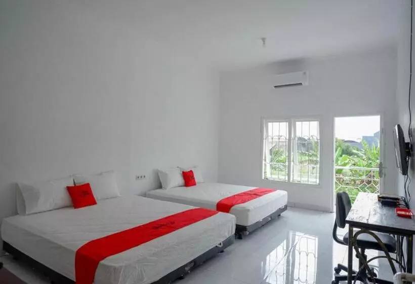 Hotelli Reddoorz Syariah Near Ums Solo