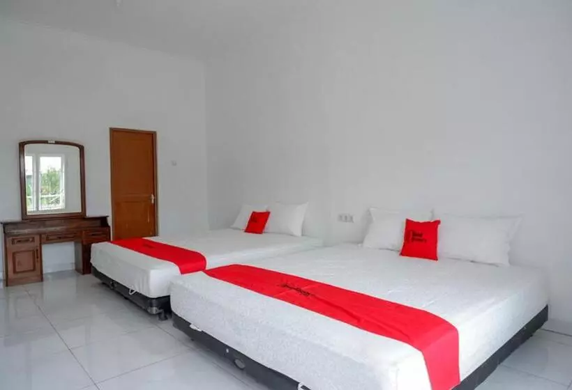 Hotelli Reddoorz Syariah Near Ums Solo