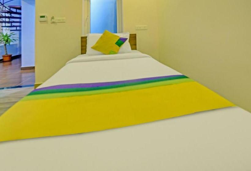 ホテル Treebo Trip Majestic Inn Thampanoor