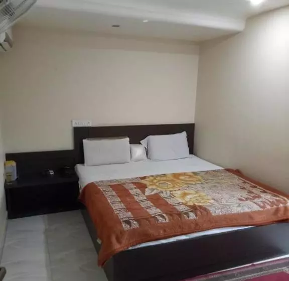 Hotelli Vamoose Akshat Chindwara