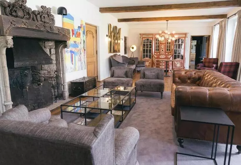 Hotelli Villa Monceau Louvain La Neuve