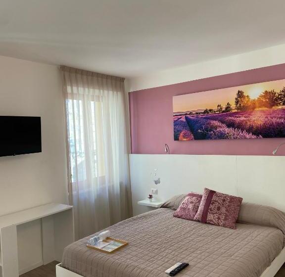 بنسيون Affittacamere Le Grotte Le Grotte Rooms & Apartments