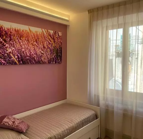 پانسیون Affittacamere Le Grotte   Le Grotte Rooms & Apartments