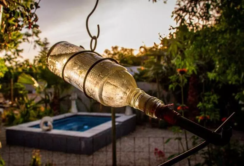 Majatalo Ebonymoon Guest House