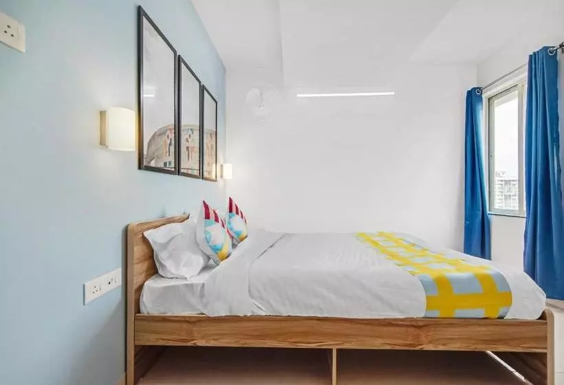 ペンション Oyo 79196 Om Plaza