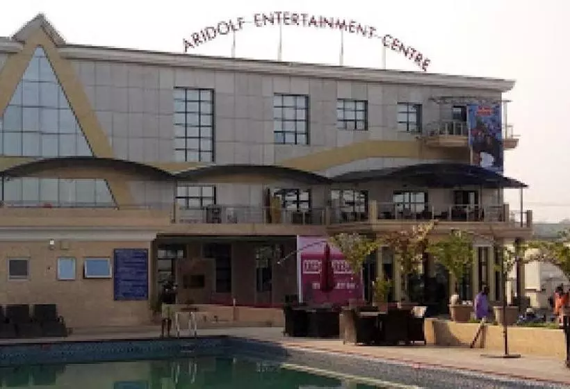 پانسیون Aridolf Resort Wellness And Spa
