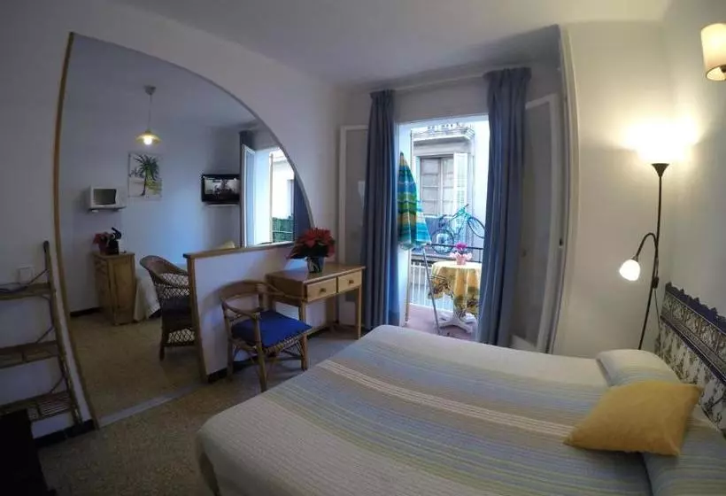 Apartamentos Montserrat