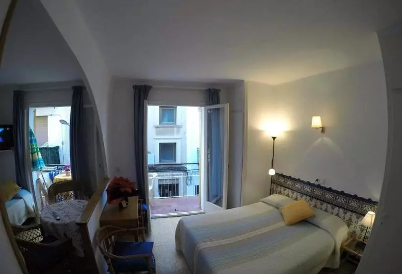 Apartamentos Montserrat