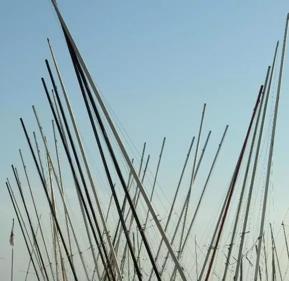 Apartamentos Montserrat