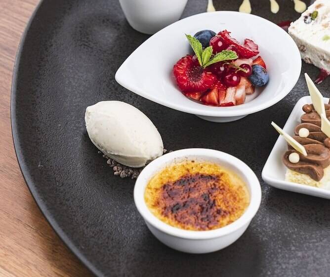 Boutique Hotel  Hof Ter Duinen