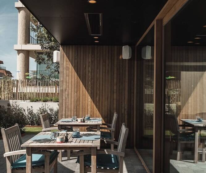 Boutique Hotel  Hof Ter Duinen