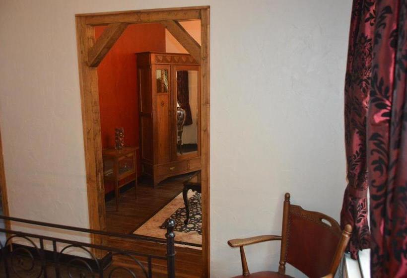 Отель B&b Restaurant Porte De La Lienne