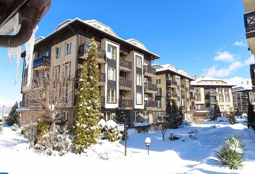 Hotel Bojur & Bojurland Apartment Complex