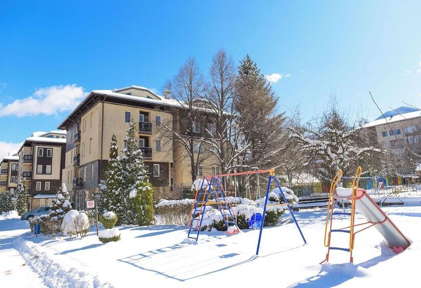 Hotel Bojur & Bojurland Apartment Complex