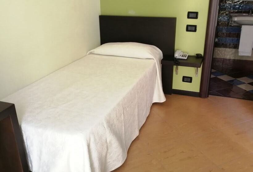 בית מלון כפרי Cerri