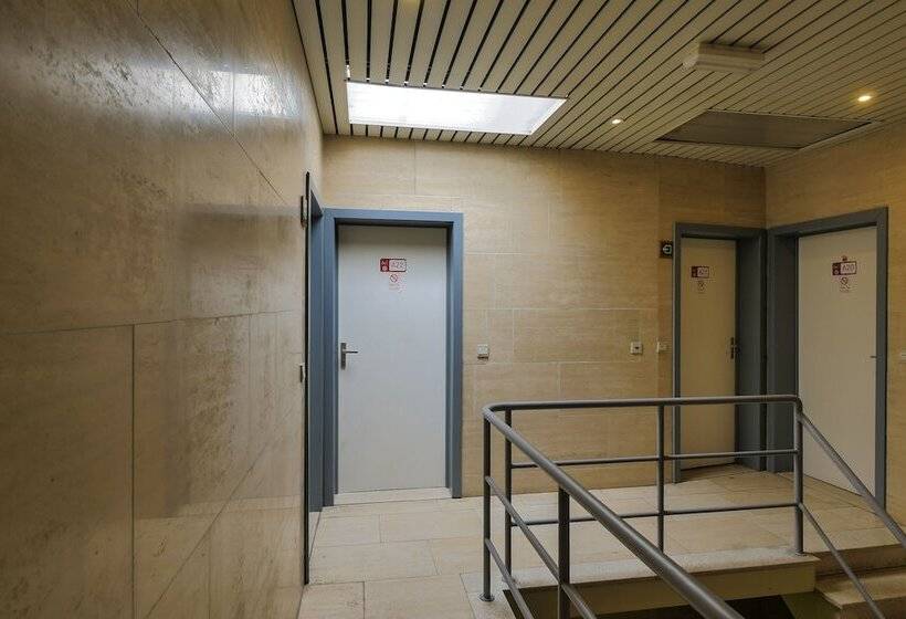 בית מלון כפרי Room In Studio   Condo Gardens Leuven   Budget Studio Single