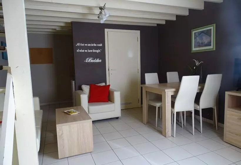 ホテル Room In Studio   Condo Gardens Leuven   Budget Studio Single