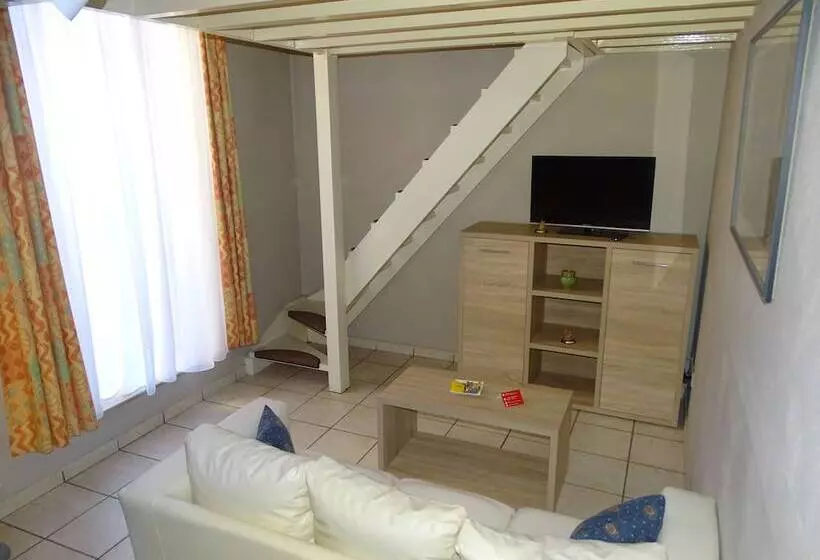 ホテル Room In Studio   Condo Gardens Leuven   Budget Studio Single