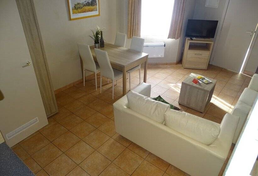 בית מלון כפרי Room In Studio   Condo Gardens Leuven   Budget Studio Single